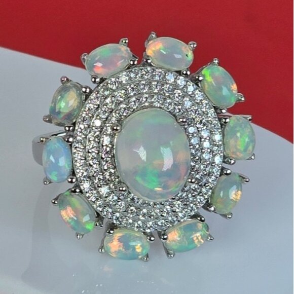 925 Sterling Silver Ring 8.5 with Natural White Opal Gem - Picture 9 of 11